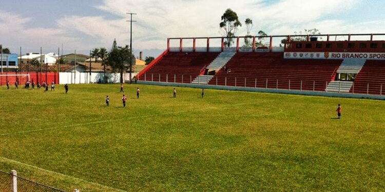 Estádio do Rio Branco Sport Club vai a leilão por dívida trabalhista