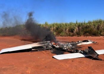FAB identifica aeronave suspeita no Paraná