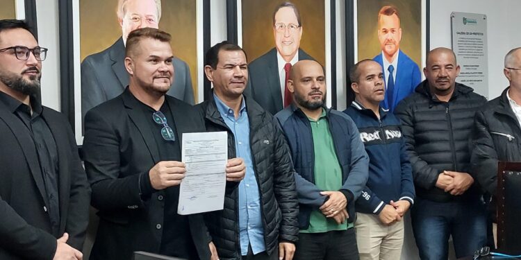 Ordem de Serviço para reforma da nova sede da Cagepar é assinada