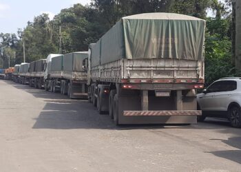 Assinatura da ordem de serviço para Obra de Infraestrutura da Avenida Atílio Fontana