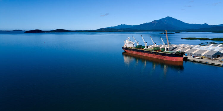 Porto de Antonina tem ganho operacional após conclusão das obras de dragagem