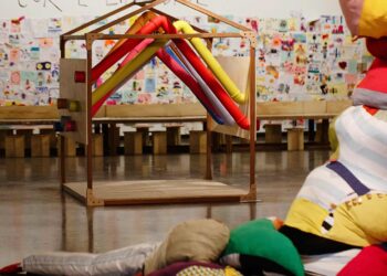 Paranaguá recebe a exposição interativa gratuita de arte para crianças “Criaturas Fantásticas”, inédita no litoral do Paraná