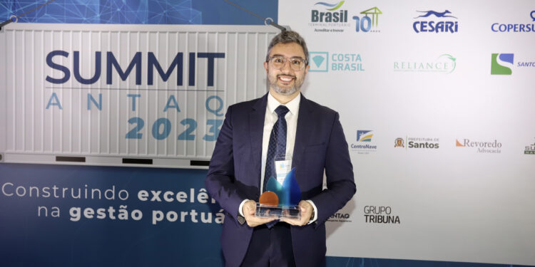 Foto: Claudio Neves/ Portos do Paraná