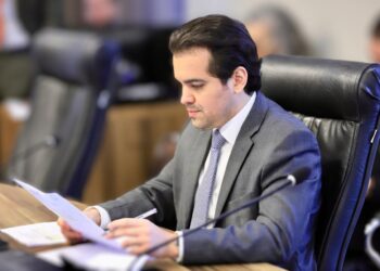 Deputado Luiz Fernando Guerra, autor do projeto que inclui peixe na merenda escolar de todas as escolas públicas estaduais do Paraná. Crédito: Pablo Maestá.