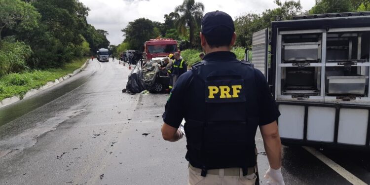 Pedestres, motociclistas e ciclistas foram 40% dos mortos nas BRs do Paraná em 2023