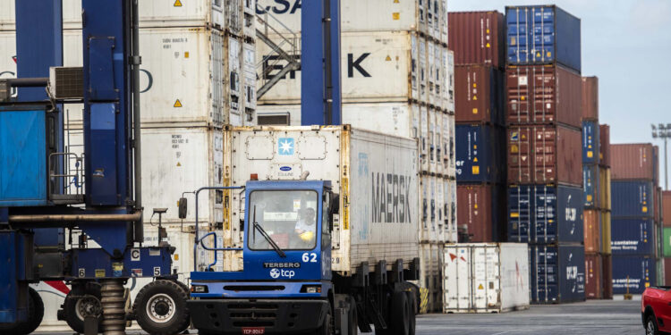 Foto: Claudio Neves/Portos do Paraná