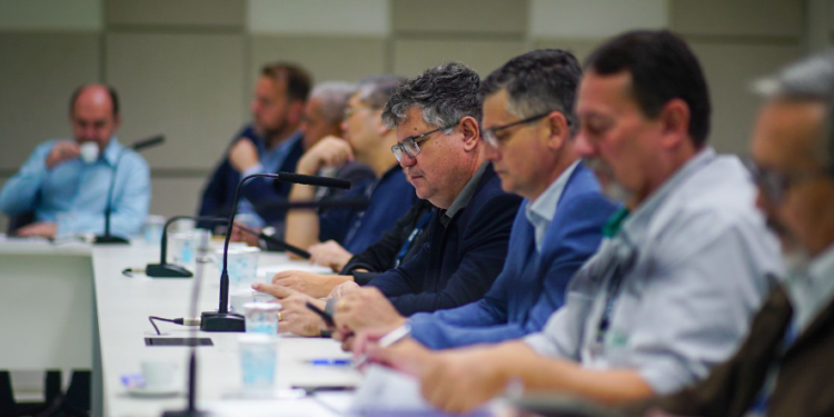 Economia Verde do Paraná alcança R$ 140 bilhões e já representa 32,9% do PIB