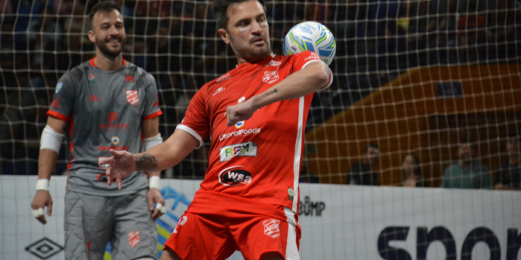 Falcão, ex-jogador de futsal, estará em Paranaguá para a abertura da Copa Mundo sub-21