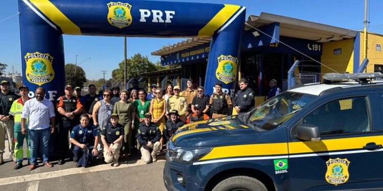 PRF intensifica educação para o trânsito no Maio Amarelo no Paraná