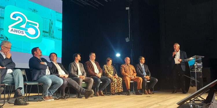 Paranaprevidência celebra 25 anos com patrimônio de R$ 10,2 bilhões e 134 mil beneficiários