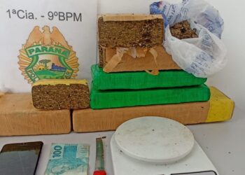 Policia Militar apreende quase 6kg de maconha em abordagem na região do Ribeirão, em Paranaguá