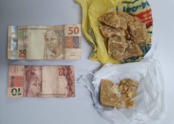 Polícia Militar apreende adolescente com 153 gramas de crack dentro da cueca no bairro Parque São João
