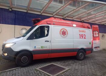 Homem sofre um traumatismo craniano após suspeita de agressão em Guaraqueçaba