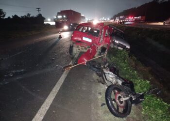 Seis pessoas ficam feridas após grave acidente na BR-277 em Paranaguá