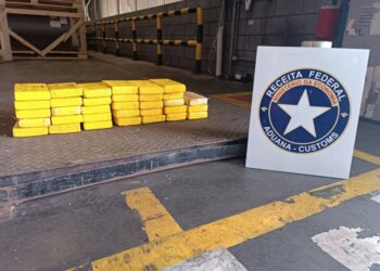 Em duas operações, Receita Federal apreende 86 kg de cocaína em Paranaguá