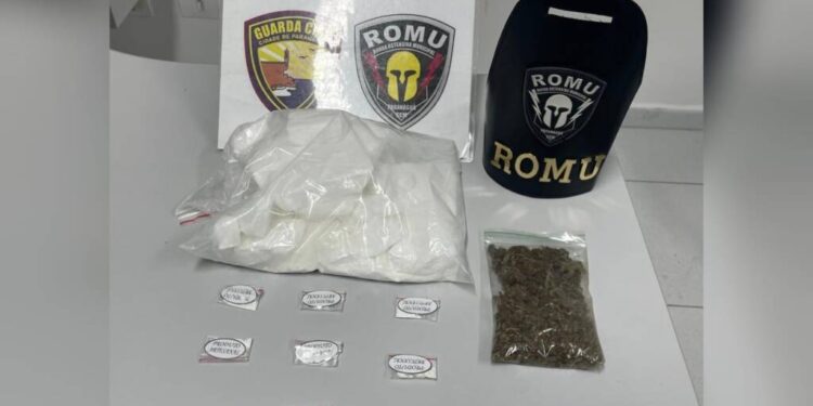 ROMU apreende mais de 1kg de entorpecentes ao abordar carro no bairro Parque São João