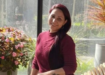 Mulher morre após colisão envolvendo moto e carro no bairro Parque São João