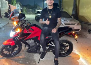 Jovem executado com tiro na nuca em frente a uma casa noturna em Paranaguá é identificado