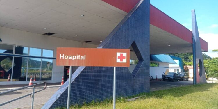 Homem é agredido com facão e encaminhado para o hospital em Antonina