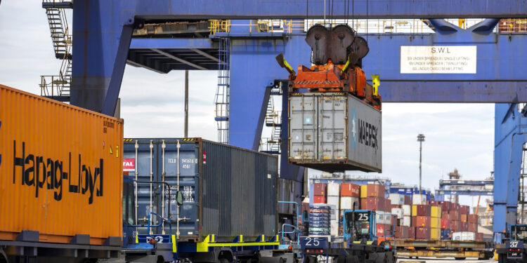 Foto: Claudio Neves/Portos do Paraná