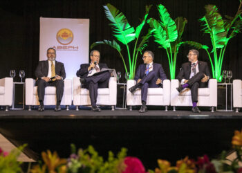 Foto: Claudio Neves/Portos do Paraná.