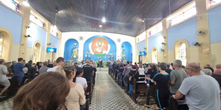 Romeiros movimentaram o Santuário de Nossa Senhora do Rocio no último domingo