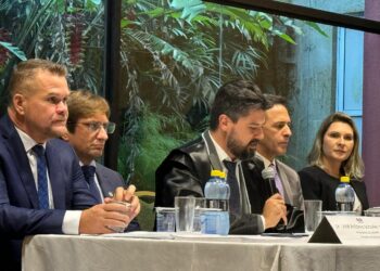 Cerimônia de diplomação dos eleitos marcou a tarde desta quarta – feira em Paranaguá