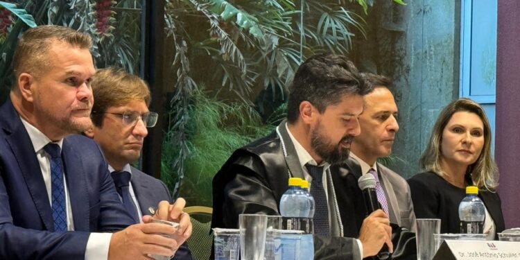 Cerimônia de diplomação dos eleitos marcou a tarde desta quarta – feira em Paranaguá