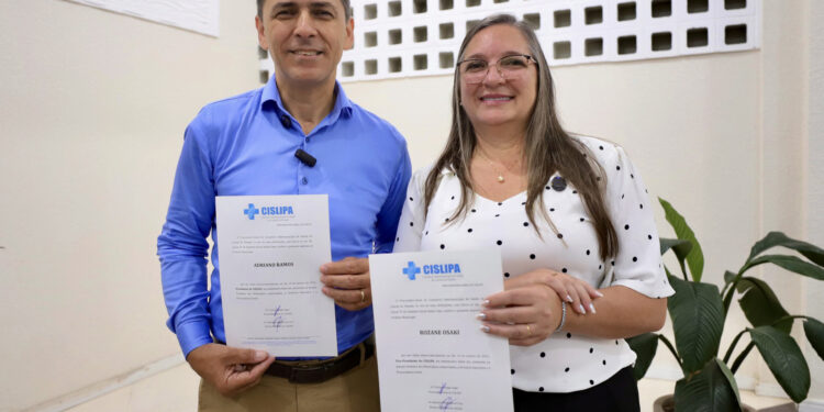 Prefeito de Paranaguá, Adriano Ramos é eleito presidente do Cislipa. Rosane Osaki, de Antonina, é a vice