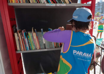 Praia e leitura: Biblioteca Pública promove doações e empréstimos no Verão Maior