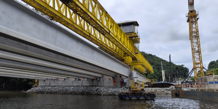 Com avanços na estrutura, Ponte de Guaratuba alcança 35,3% de execução