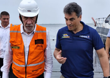 Vice-governador Darci Piana e lideranças acompanham obras da Ponte de Guaratuba Foto: DER-PR