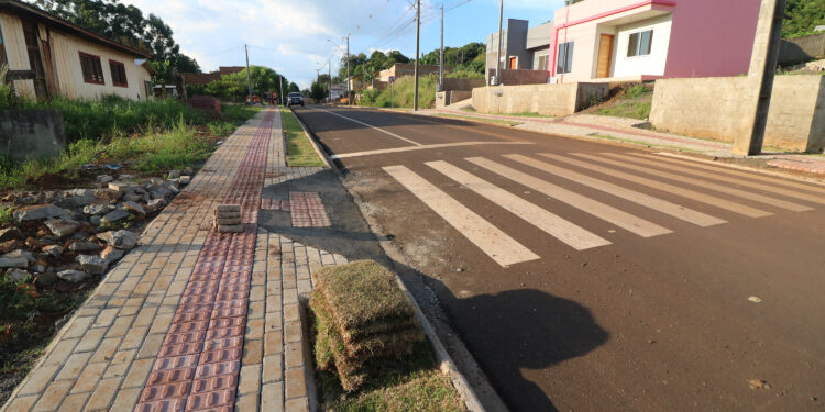 R$ 1 bilhão em pavimentação: Asfalto Novo, Vida Nova transforma as pequenas cidades