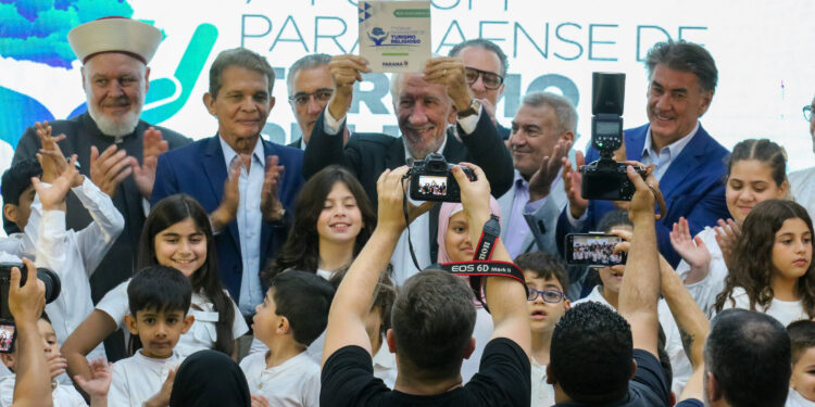 Em novo fórum, Paraná promove interreligiosidade e geração de renda com o turismo da fé