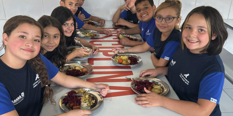 Prato Cheio 2025: nova pesquisa busca percepção dos alunos sobre a alimentação das escolas