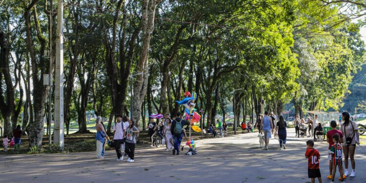 Março teve chuva abaixo de média no Paraná e oito cidades com recorde de temperatura