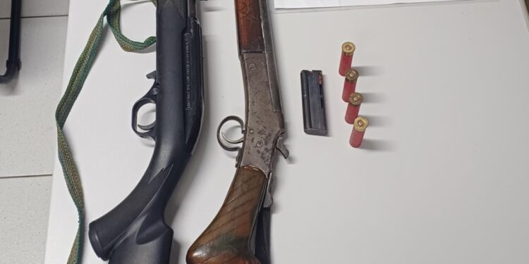 CONFLITO EM ILHA DA BAÍA DE PARANAGUÁ TERMINA COM PRISÃO DE SUSPEITO E APREENSÃO DE ARMAS PELA PATRULHA COSTEIRA DO 9º BPM