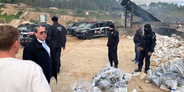 PCPR incinera mais de 800 kg de cocaína de uma única apreensão da PMPR em Curitiba