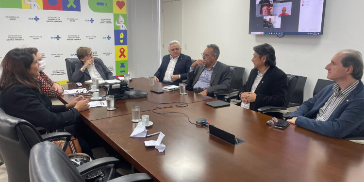 Cooperação internacional vai reforçar vigilância de saúde na fronteira entre Brasil e Paraguai