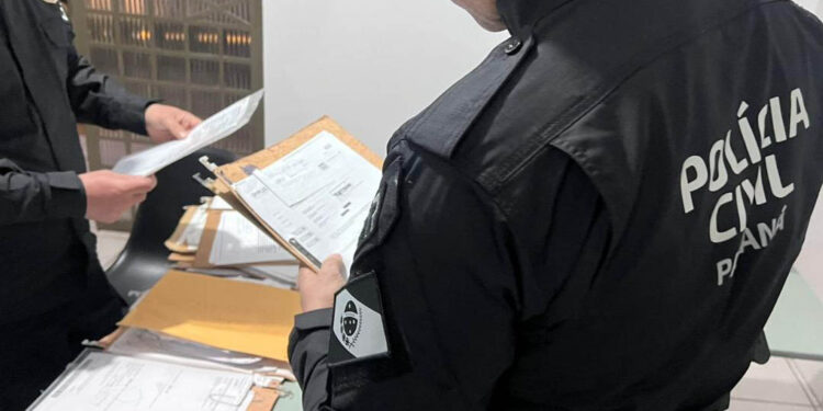 PCPR apreende documentos em operação contra sonegação fiscal no Norte do Paraná