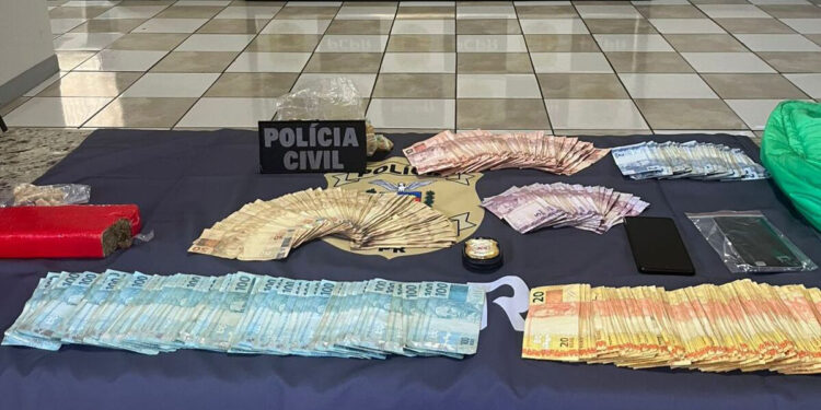 PCPR prende sete pessoas durante ação contra o tráfico de drogas em Apucarana