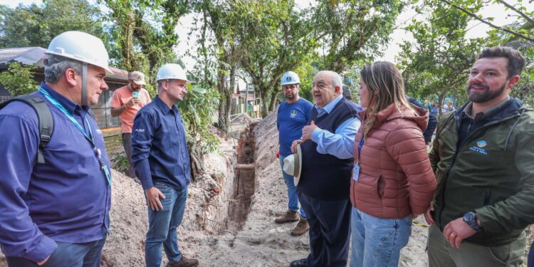 Saneamento, receptivo, praças e passarelas: obras na Ilha do Mel alcançam R$ 33,5 milhões