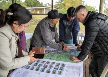Copel apresenta a moradores da Ponta Oeste da Ilha do Mel projeto de energia solar