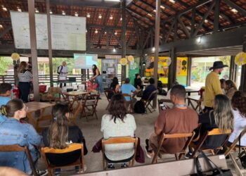 Colégio do Campo na Ilha do Mel ganha tecnologia de ponta