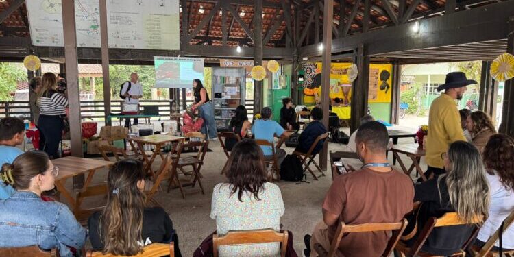 Colégio do Campo na Ilha do Mel ganha tecnologia de ponta