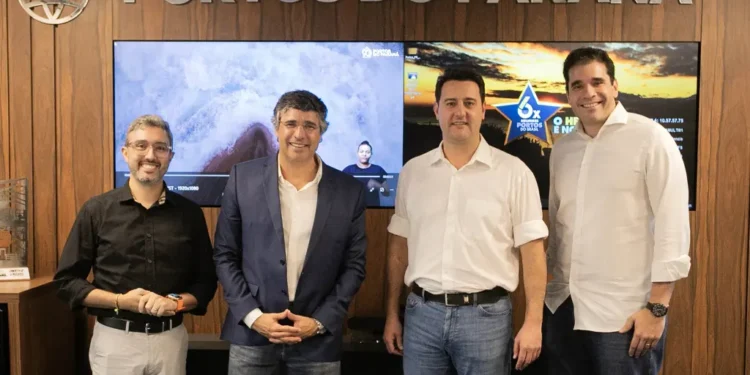 Governo assina contrato do PAR14 e empresa investirá R$ 1,2 bilhão no Porto de Paranaguá