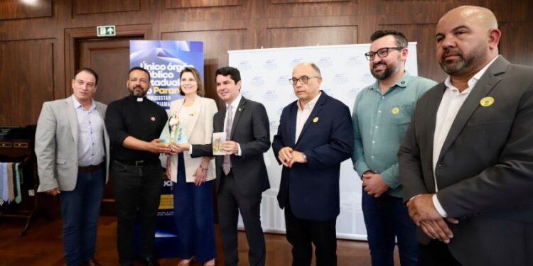 Paranaguá garante R$ 500 mil para a Festa Estadual da Padroeira do Paraná