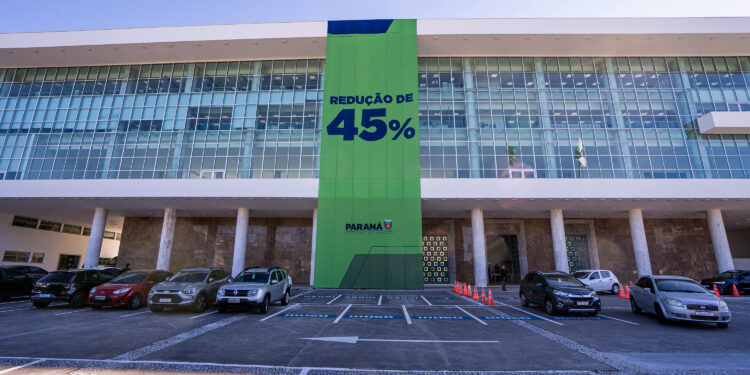 Paraná reduz IPVA para 1,9% e conquista menor alíquota do Brasil