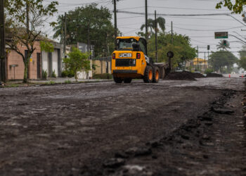 Rua Professor Cleto passa por revitalização e ganha novo visual antes da Festa do Rocio