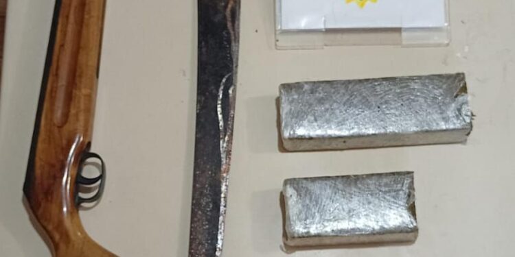 Polícia Militar prende suspeito por violência doméstica e tráfico de drogas